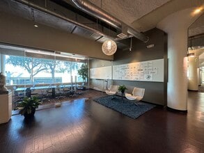 2020 L St, Sacramento, CA à louer Photo intérieure– Image 2 sur 6