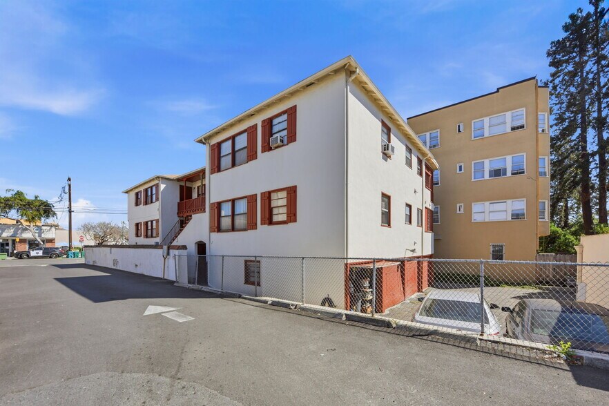 712 Santa Clara Ave, Alameda, CA à vendre - Photo de l’immeuble – Image 3 sur 16