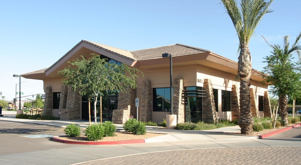 3303 E Baseline, Gilbert, AZ à louer - Photo de l’immeuble – Image 3 sur 18