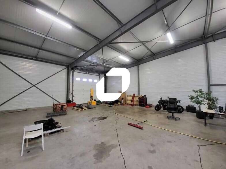 Bureau dans Canéjan à louer - Photo intérieure – Image 3 sur 8