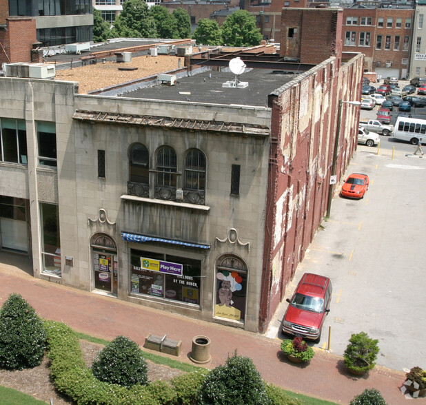 217 6th Ave N, Nashville, TN à louer - Photo de l’immeuble – Image 2 sur 12