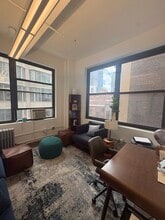 330 W 38th St, New York, NY à louer Photo intérieure– Image 1 sur 5