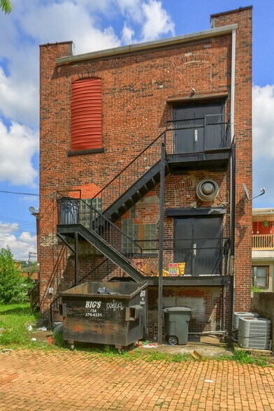7365 Denniston Ave, Pittsburgh, PA à vendre - Photo de l’immeuble – Image 3 sur 47