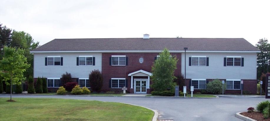 375 Bay Rd, Queensbury, NY à vendre Photo de l’immeuble– Image 1 sur 40