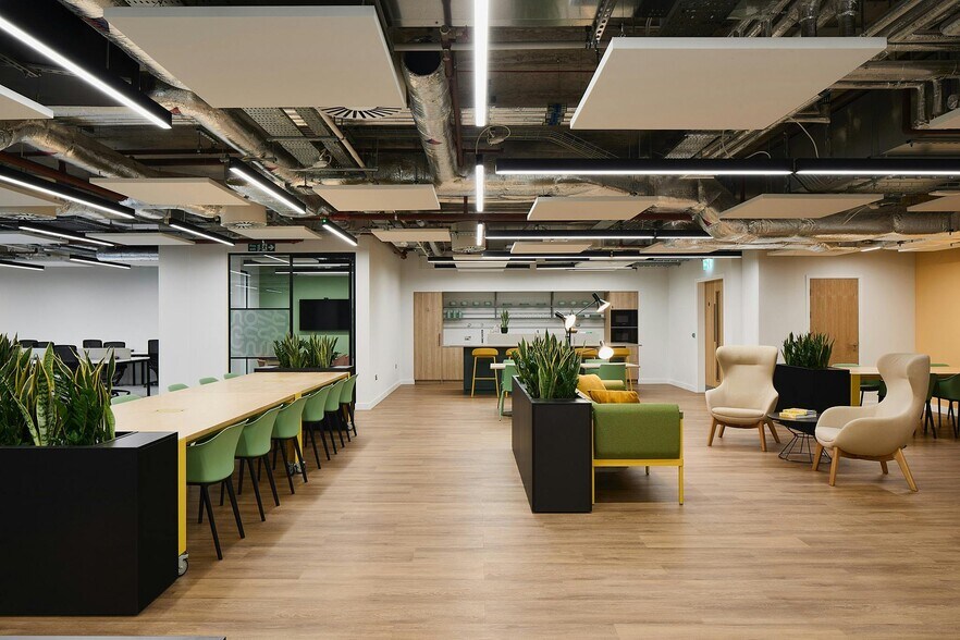 65 Clifton St, Londres à louer - Photo de l’immeuble – Image 3 sur 15