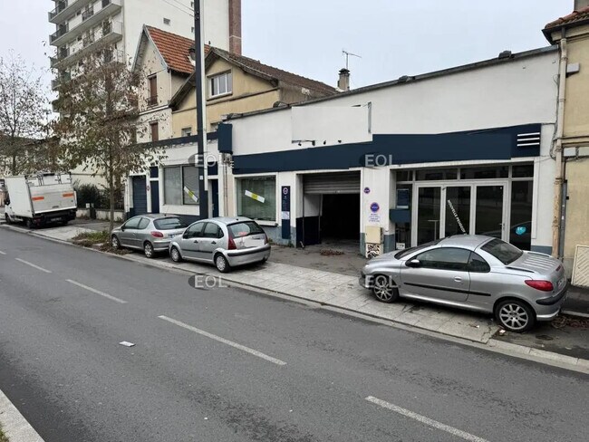 Plus de détails pour Local d’activités à vendre