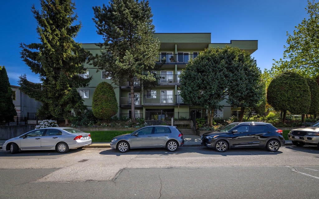 1016 8th Av E, Vancouver, BC à vendre Photo de l’immeuble– Image 1 sur 7
