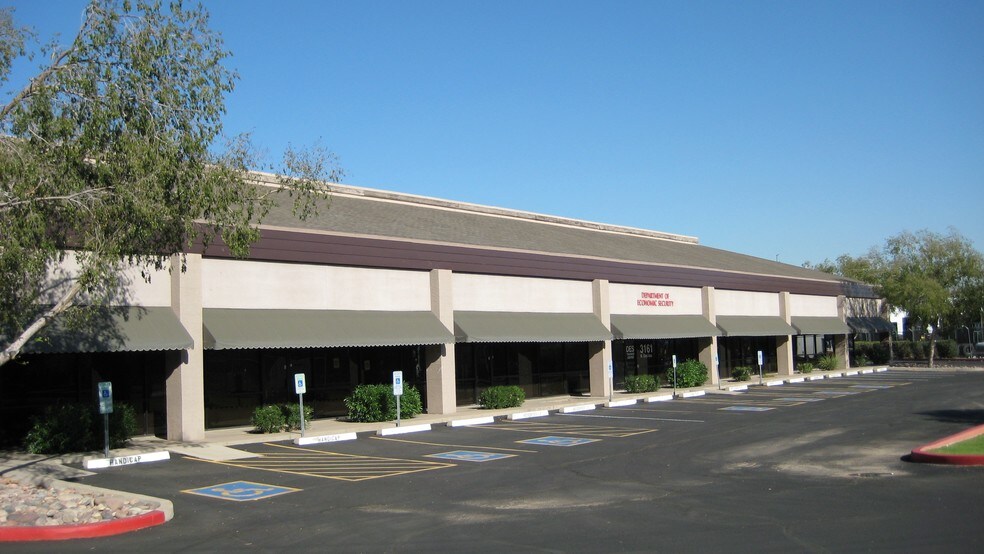 3161 N 33rd Ave, Phoenix, AZ à louer - Photo de l’immeuble – Image 2 sur 14