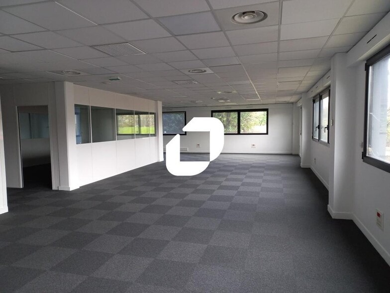 15-17 Rue Nicolas Appert, Villeneuve-d'Ascq à louer - Photo intérieure – Image 2 sur 6