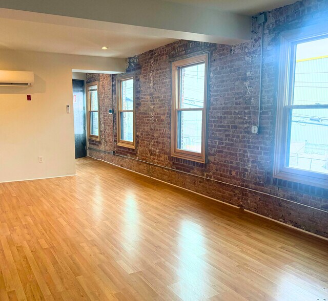 150 School St, Yonkers, NY à louer - Photo de l’immeuble – Image 1 sur 1