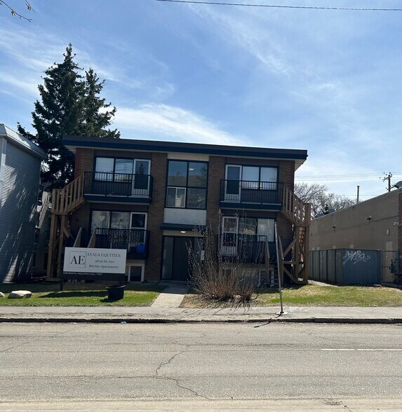 9859 82nd Ave NW, Edmonton, AB à vendre - Photo de l’immeuble – Image 3 sur 3