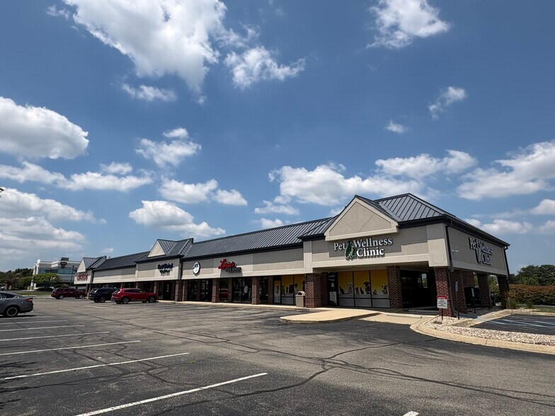 10228-10236 E US Highway 36, Avon, IN à louer - Photo de l’immeuble – Image 1 sur 9