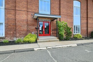 Plus de détails pour 6 Open Square Way, Holyoke, MA - Bureau à louer
