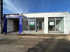 52 Avenue Maurice Maunoury, Luisant à louer Photo de l’immeuble– Image 1 sur 9