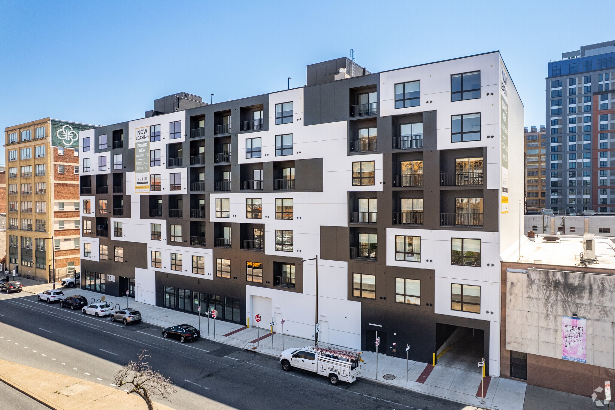 1314 Spring Garden St, Philadelphia, PA à louer Photo principale– Image 1 sur 32