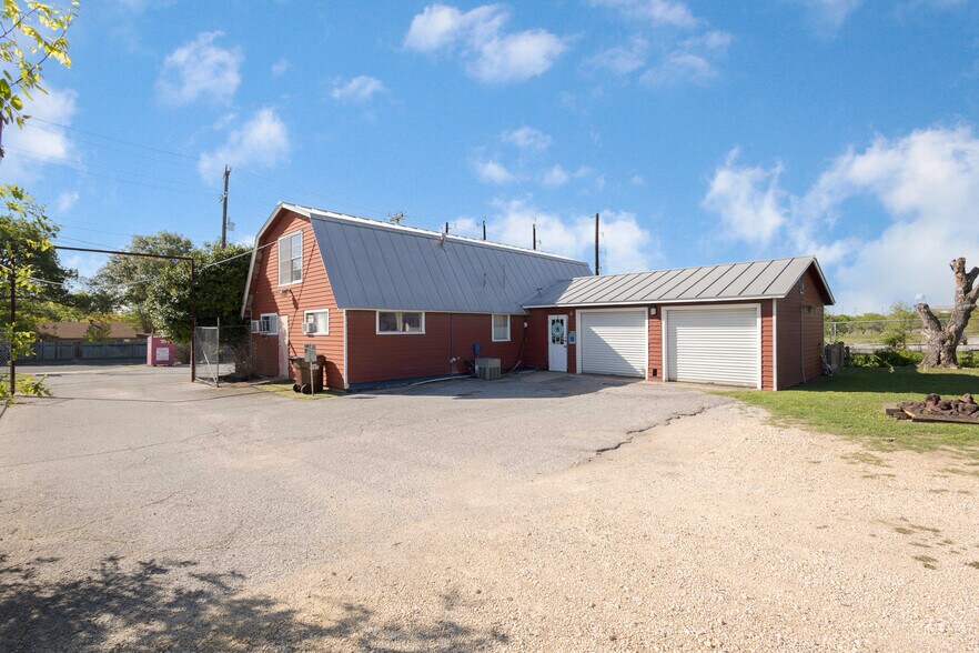 7305 Huebner Rd, San Antonio, TX à vendre - Photo de l’immeuble – Image 3 sur 15