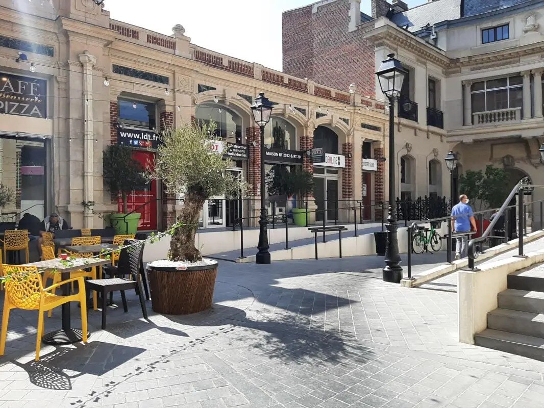 Rue De La République, Amiens à louer Photo de l’immeuble– Image 1 sur 3