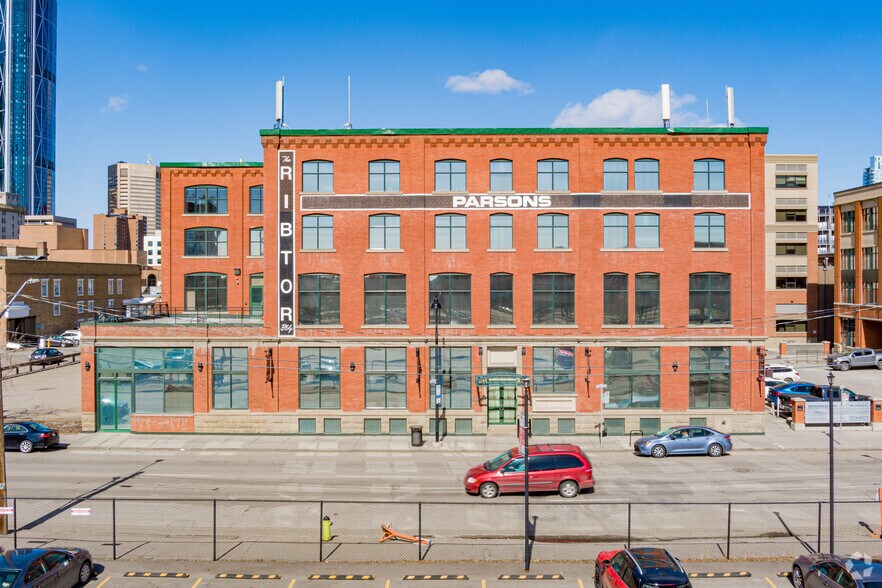 318 11th Ave SE, Calgary, AB à louer - Photo de l’immeuble – Image 3 sur 5