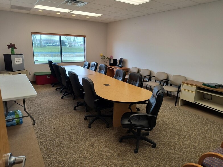 9801-9805 Prairie Ave, Highland, IN à louer - Photo intérieure – Image 3 sur 17