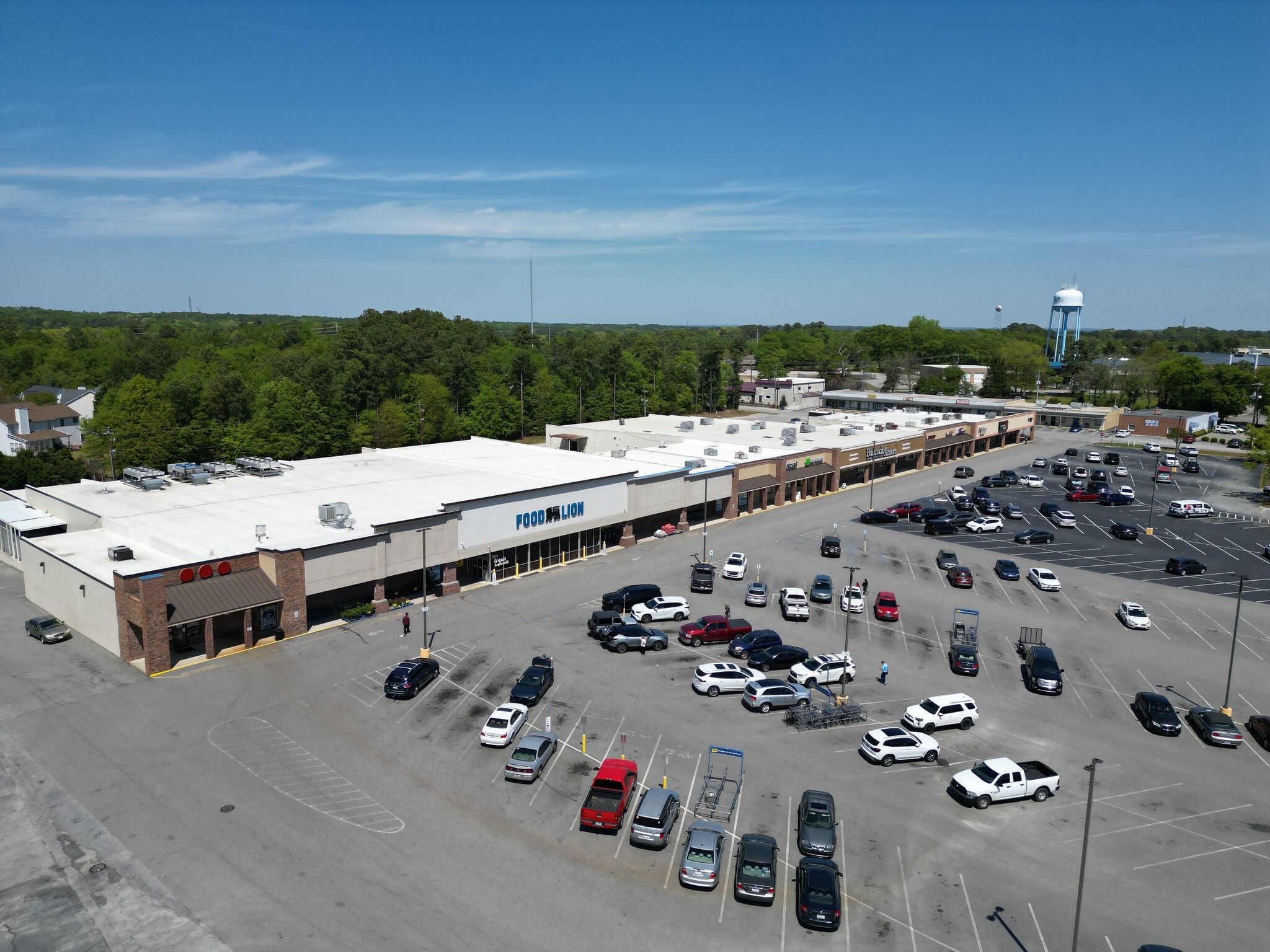 710-744 W Main St, Lexington, SC à louer Photo de l’immeuble– Image 1 sur 5
