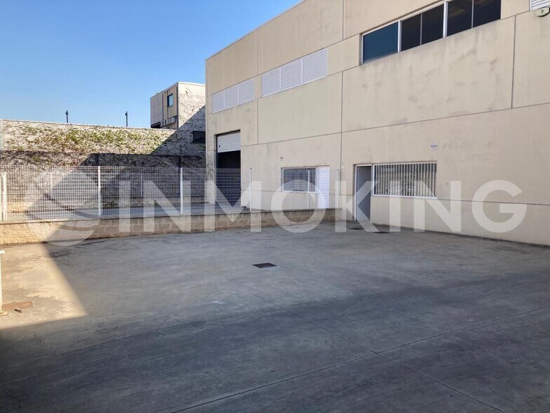 Industriel/Logistique dans Massanassa, Valencia à louer - Photo de l’immeuble – Image 3 sur 6