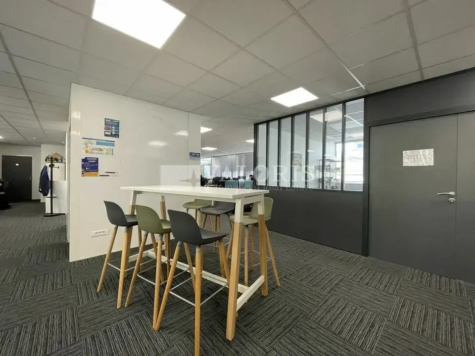 Bureau dans Villeurbanne à louer Photo intérieure– Image 1 sur 11