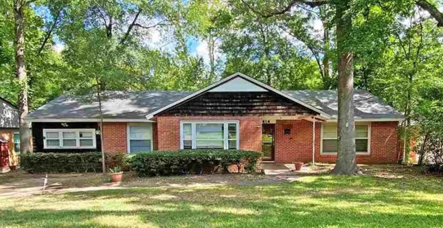 8 SFR Investment Portfolio - Tyler, TX portefeuille de 8 biens à vendre sur LoopNet.fr - Photo de l’immeuble – Image 3 sur 8