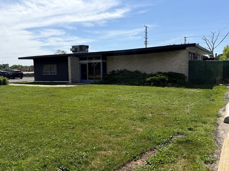 2250 Pennsylvania Ave, Madison, WI à vendre - Photo de l’immeuble – Image 3 sur 15