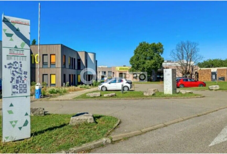 33 Avenue Du Docteur Georges Lévy, Vénissieux à louer - Photo de l’immeuble – Image 2 sur 28