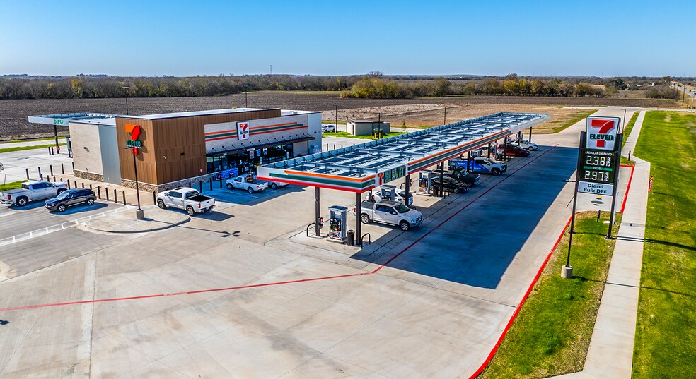 2410 W San Antonio St, Lockhart, TX à vendre - Photo principale – Image 1 sur 4