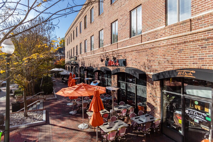 3201 New Mexico Ave NW, Washington, DC à louer - Photo de l’immeuble – Image 2 sur 8