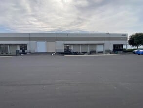 23663-23669 Eichler St, Hayward, CA à louer Photo de l’immeuble– Image 1 sur 2