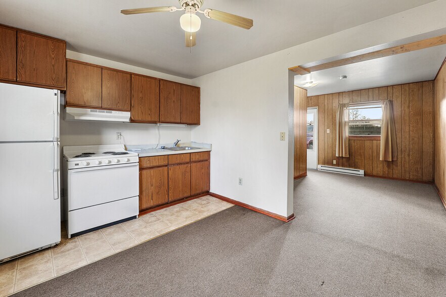 4991 Arthur Rd, Slinger, WI à vendre - Photo de l’immeuble – Image 3 sur 47