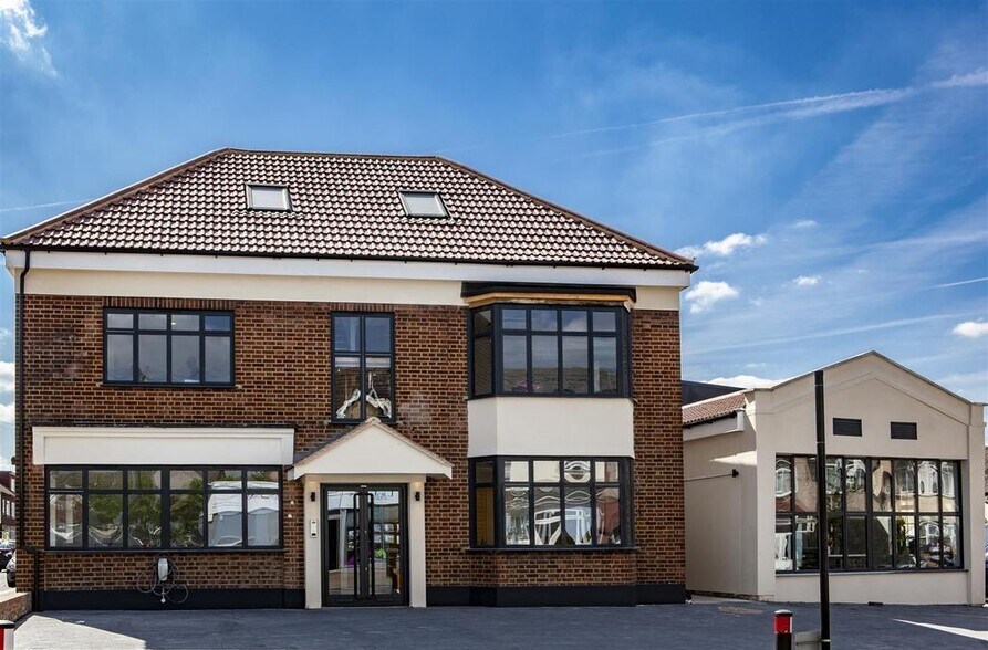 53-63 Redbridge Ln E, Ilford à louer - Photo de l’immeuble – Image 2 sur 19