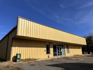 Plus de détails pour 204 S 6th St, Gurdon, AR - Local commercial à louer