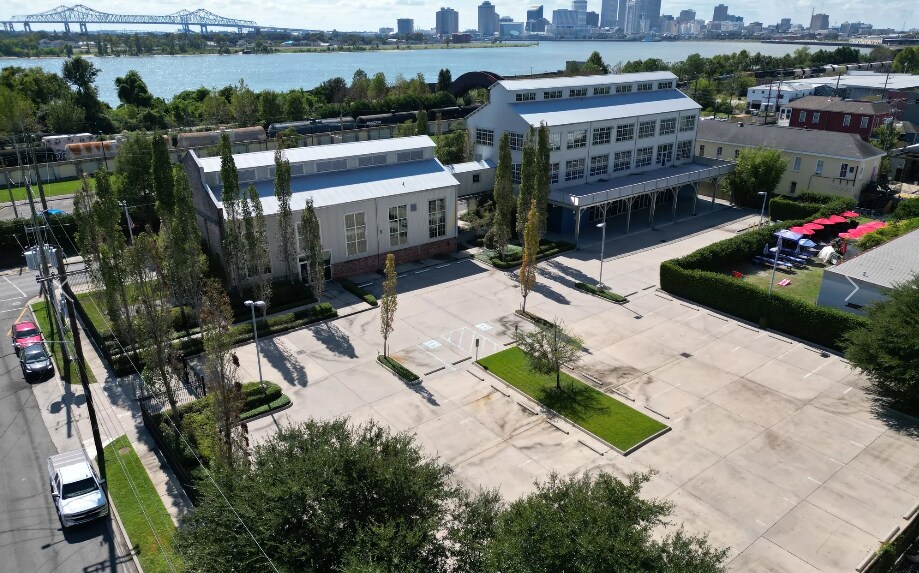 3317-3333 Chartres St, New Orleans, LA à louer Photo principale– Image 1 sur 4