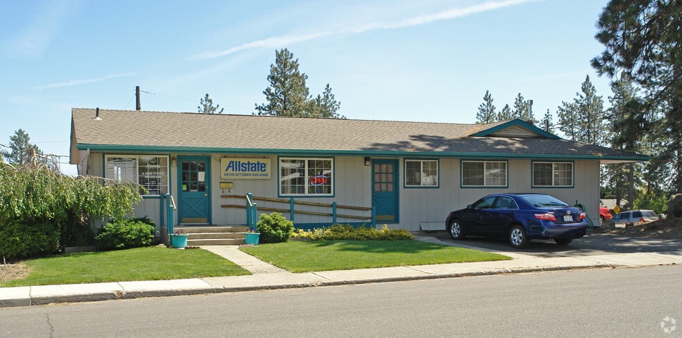 1705 2nd St, Cheney, WA à louer - Photo principale – Image 1 sur 2