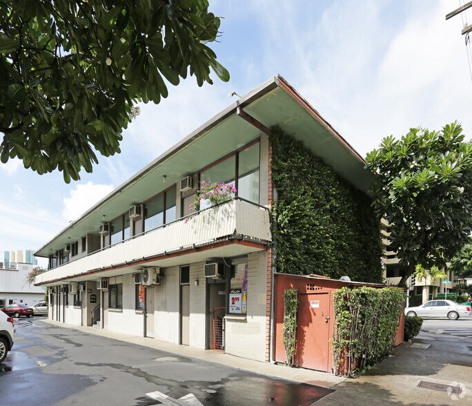 1023 Pensacola St, Honolulu, HI à louer - Photo de l’immeuble – Image 2 sur 11
