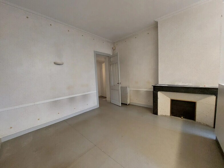 Bureau dans Libourne à louer - Photo de l’immeuble – Image 2 sur 5