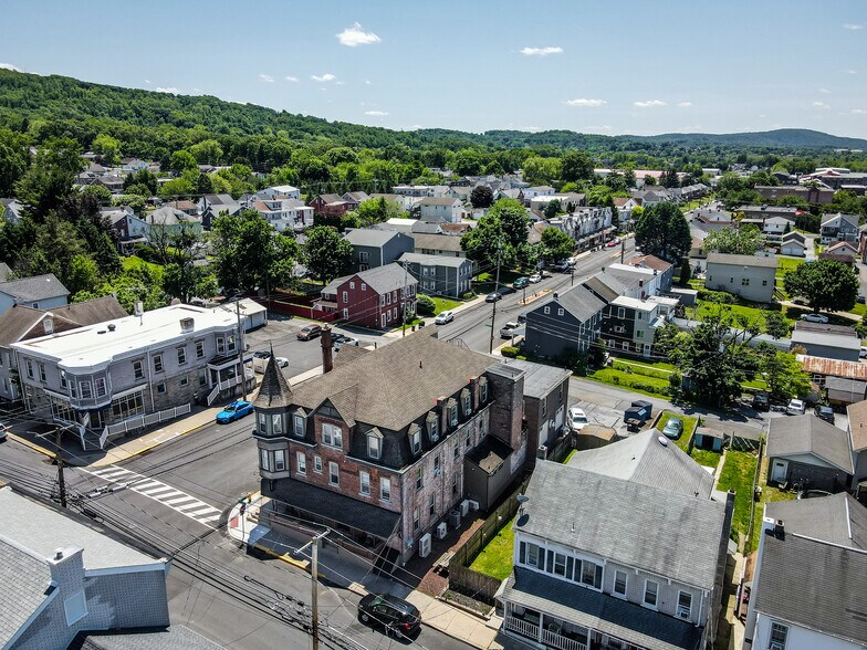 501 Broad St, Emmaus, PA à vendre - Aérien – Image 2 sur 20