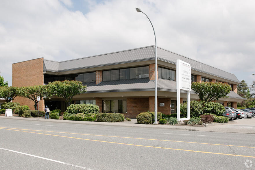 20621 Logan Ave, Langley, BC à louer - Photo de l’immeuble – Image 1 sur 8