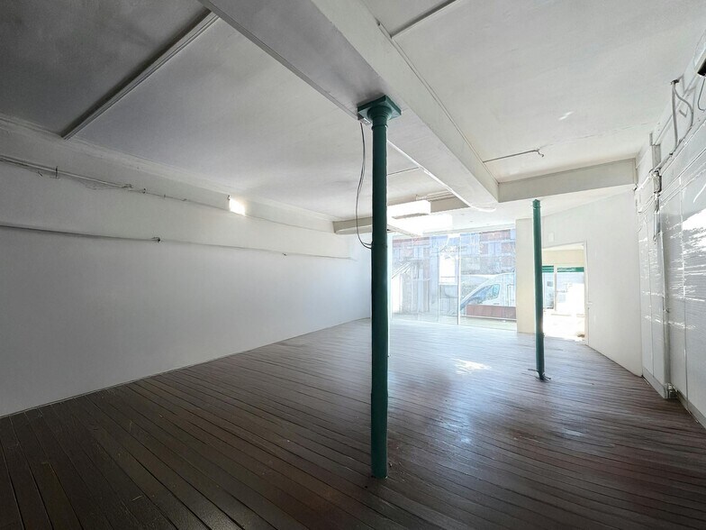 132 Finchley Rd, Londres à louer - Photo de l’immeuble – Image 1 sur 2
