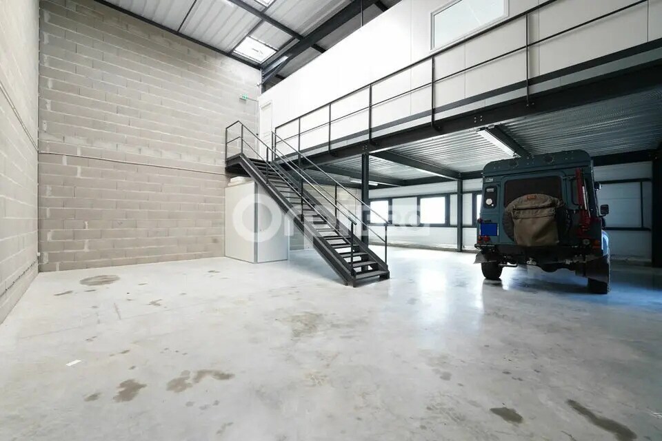 Local d’activités dans Genay à louer Photo intérieure– Image 1 sur 7