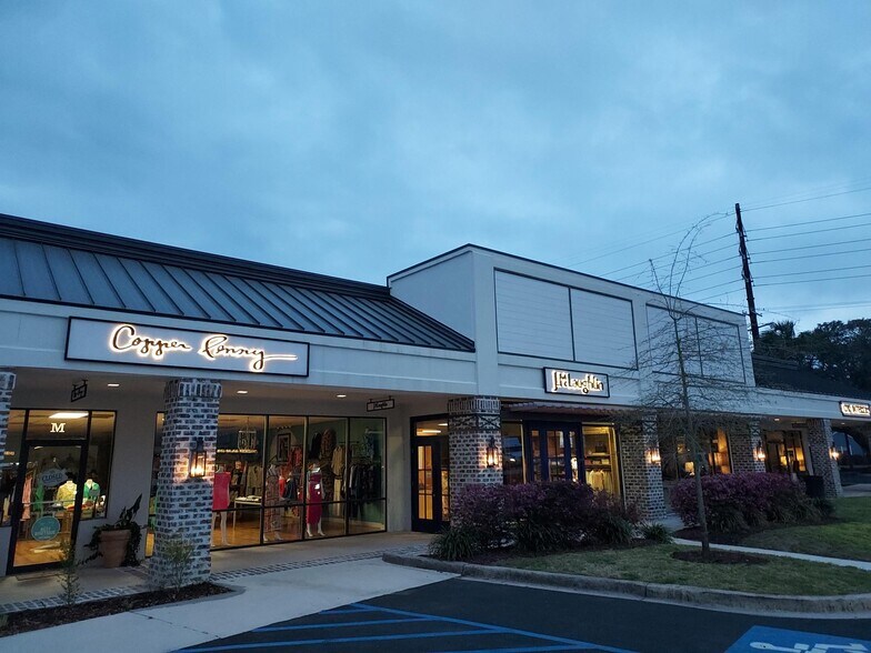976 Houston Northcutt Blvd, Mount Pleasant, SC à louer - Photo de l’immeuble – Image 1 sur 12