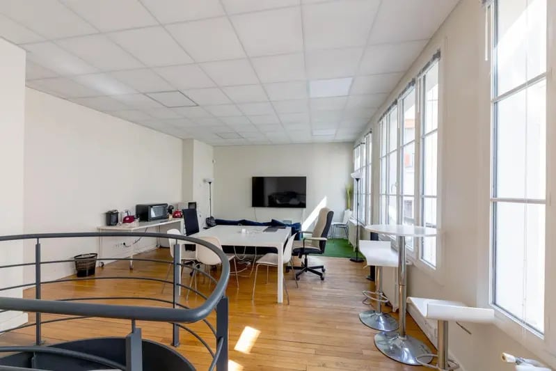 Bureau dans Paris à louer - Photo de l’immeuble – Image 2 sur 11