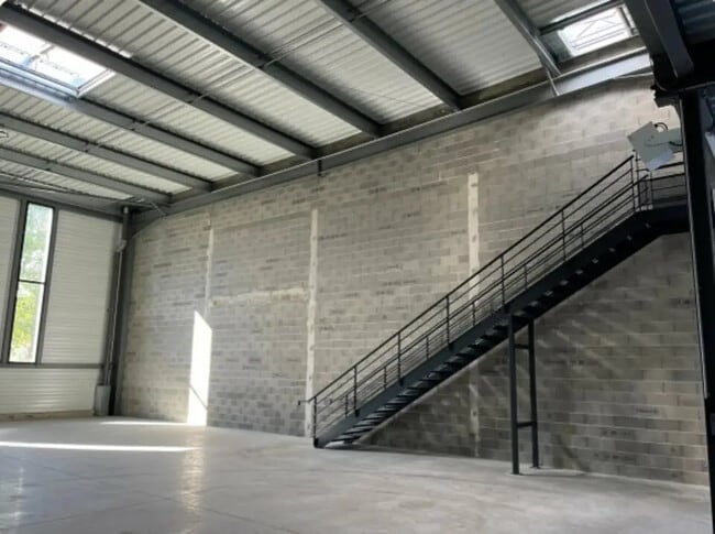 Plus de détails pour 25 Rue Des Usines, Fenouillet - Local d'activités à louer