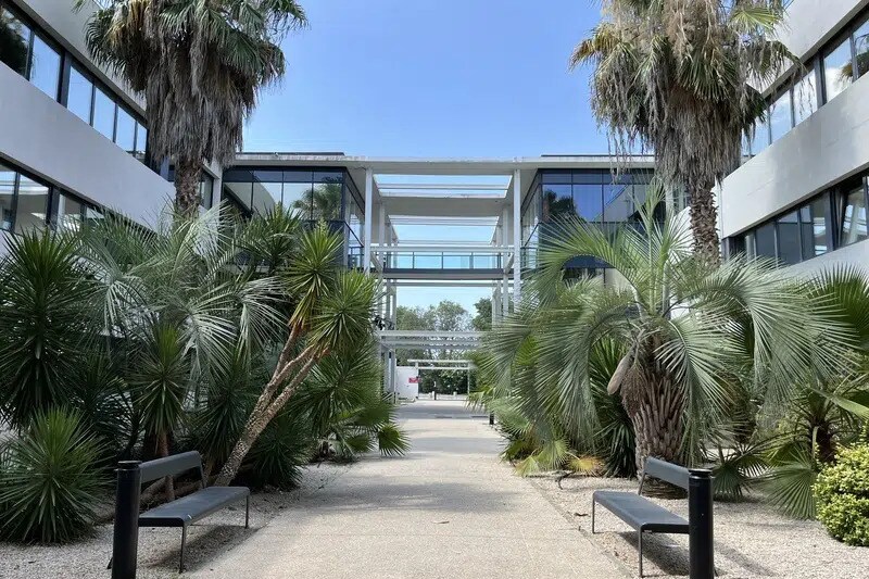 Bureau dans Montpellier à louer - Photo de l’immeuble – Image 2 sur 2