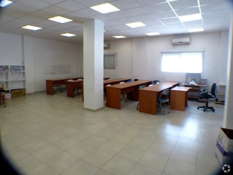 Local commercial dans Cuenca, Cuenca à louer - Photo intérieure – Image 1 sur 1