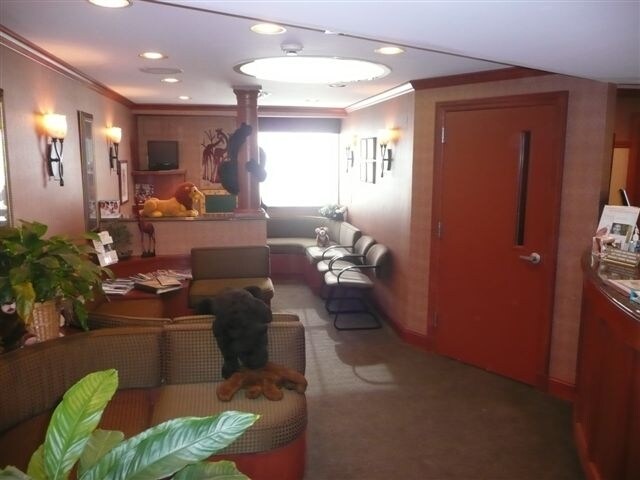 475 White Plains Rd, Eastchester, NY à vendre - Photo de l’immeuble – Image 2 sur 8