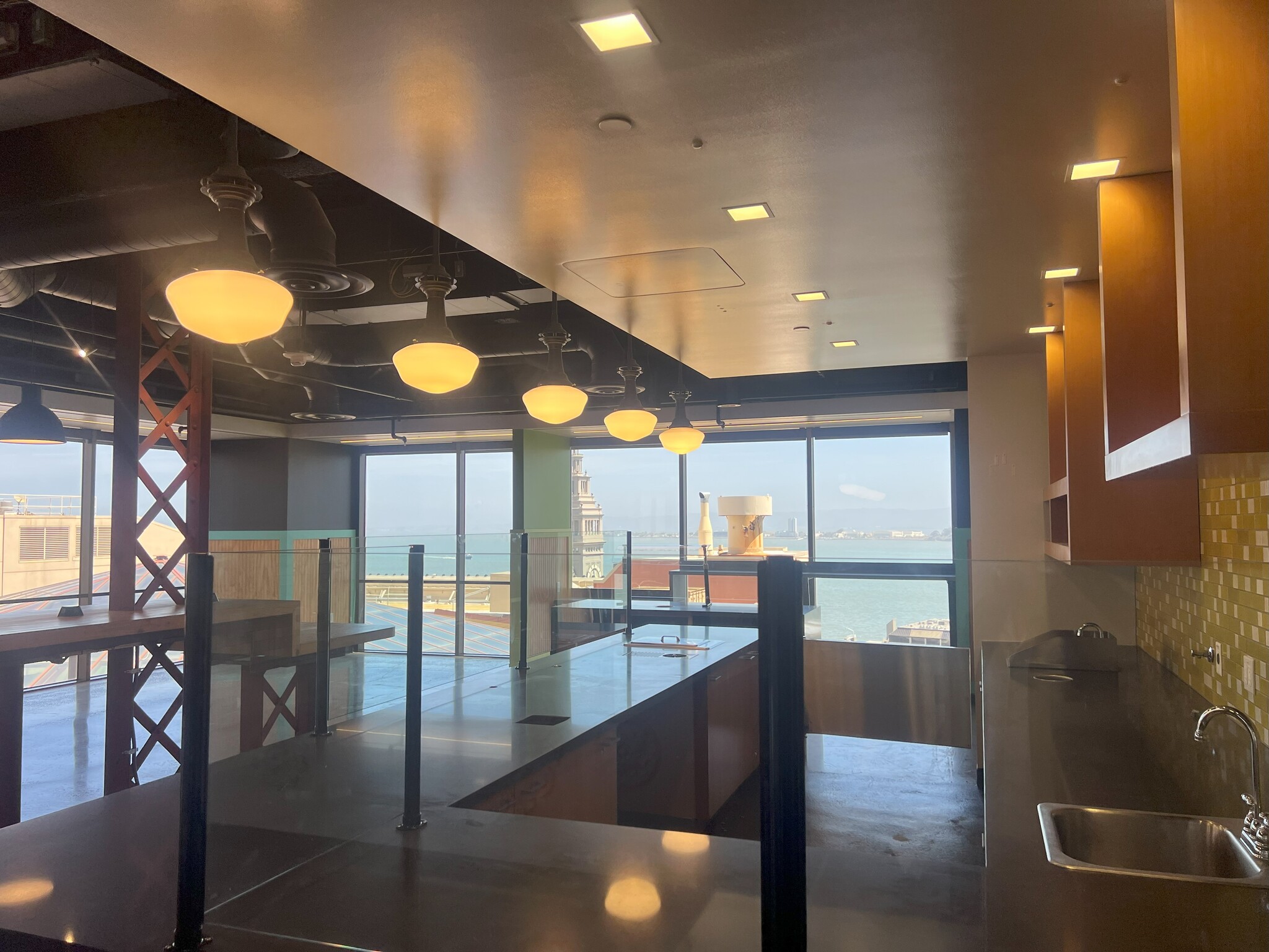 1 Market St, San Francisco, CA à louer Photo de l’immeuble– Image 1 sur 5